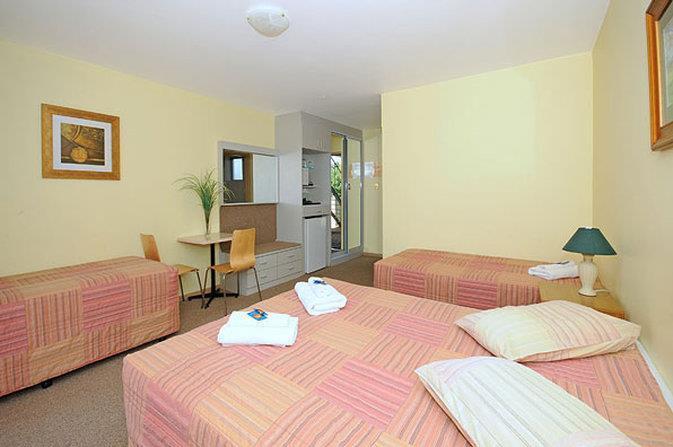 Ocean View Motel 3*